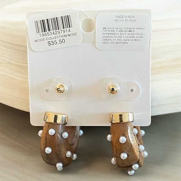 NWT Chico’s Wood & Faux Pearl Earrings - Picture 6 of 8